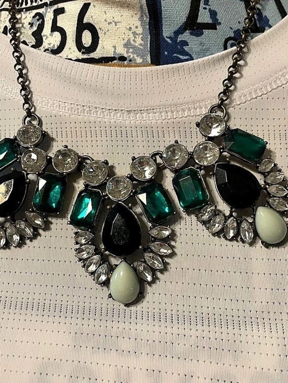Statement Crystal Pendant Necklace in Green & Black Like New